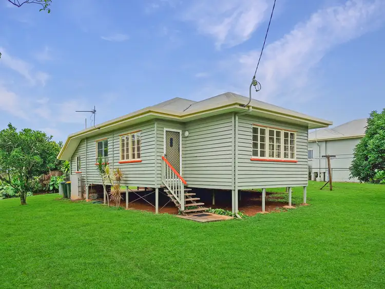 4 Putt Street, Atherton QLD 4883