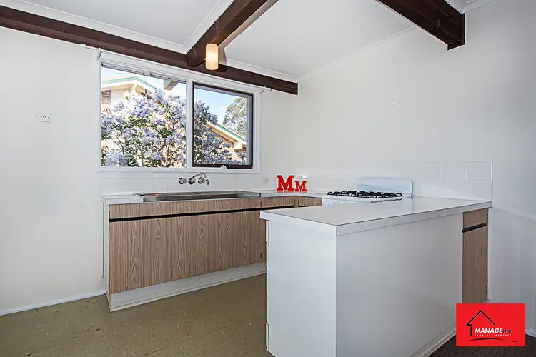 8A Weingarth Street, Holder ACT 2611