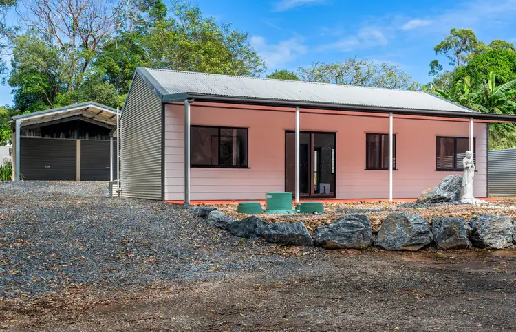 8 webb street, Russell Island QLD 4184