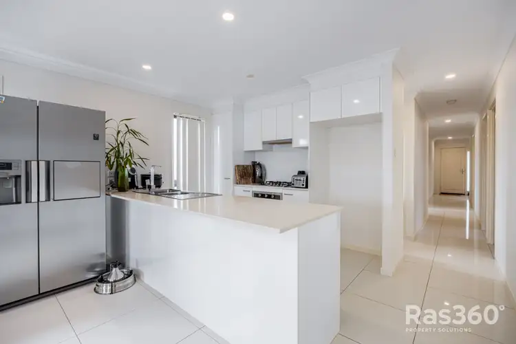 69 Hill Drive, Pimpama QLD 4209