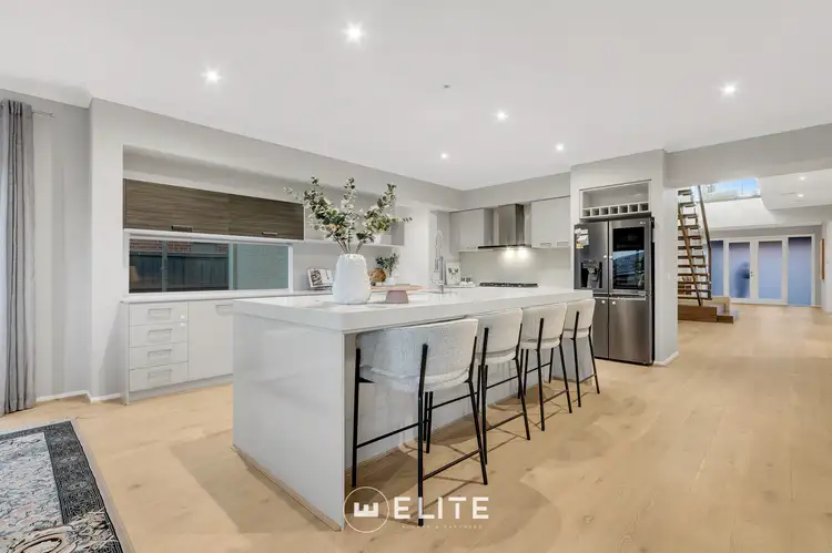 Sixth view of Homely house listing, 10 Bluebank Avenue, Clyde North VIC 3978