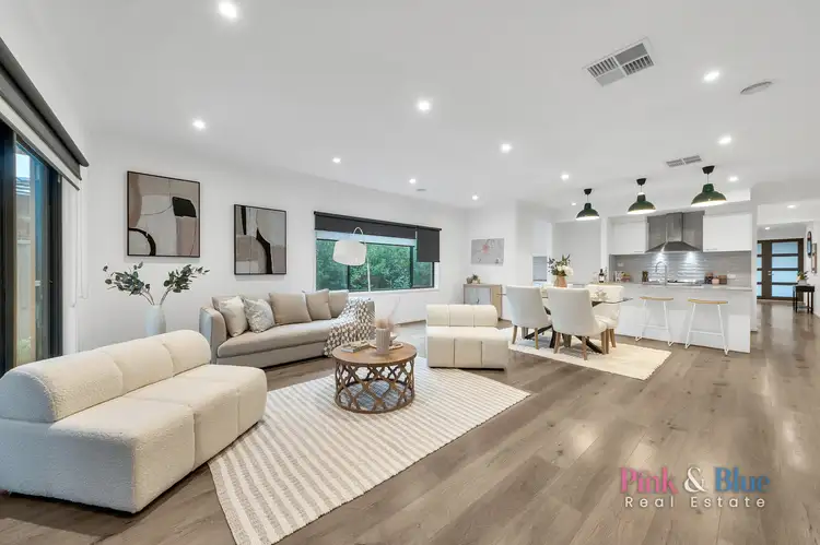 12 Movida Way, Rockbank VIC 3335