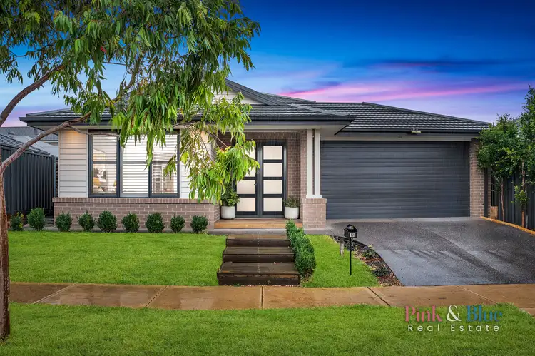 12 Movida Way, Rockbank VIC 3335