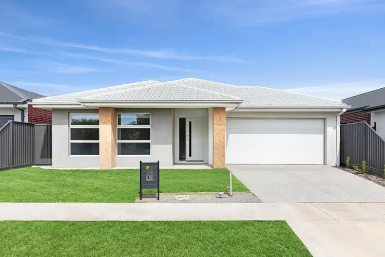 92 Reflections Crescent, Lara VIC 3212