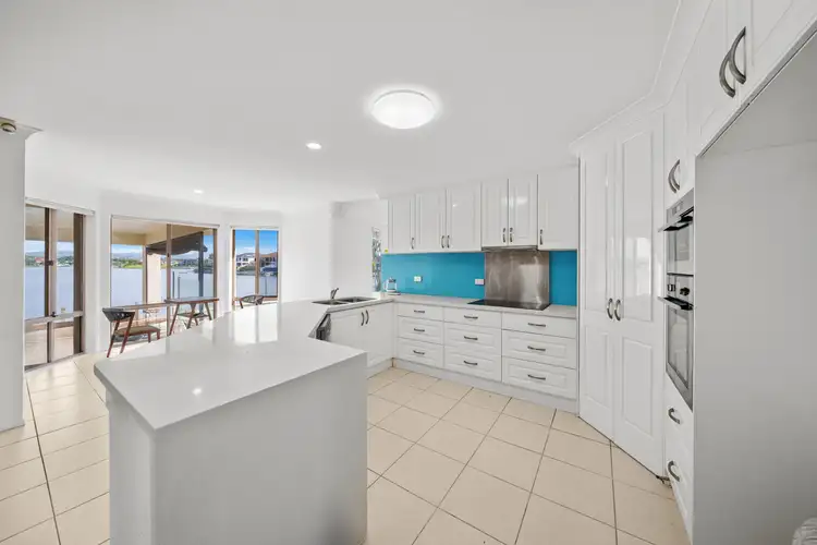 122 Port Jackson Boulevard, Clear Island Waters QLD 4226