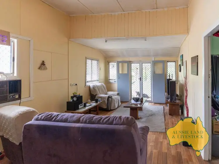Third view of Homely house listing, 32 STRATHDEE STREET, Mundubbera QLD 4626