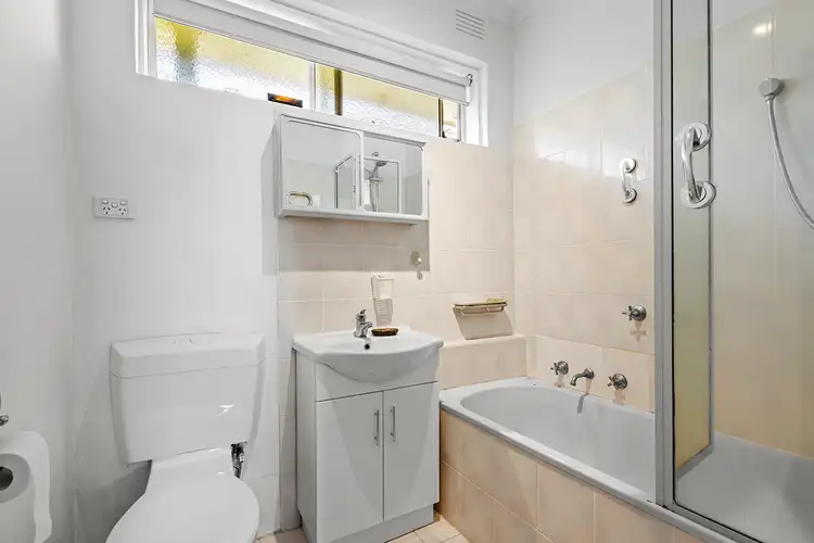 Fifth view of Homely apartment listing, 4/2 Kitchener Street, Mentone VIC 3194