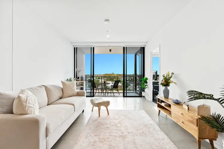 5609/5 Harbour Side Court, Biggera Waters QLD 4216