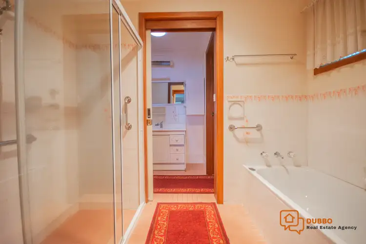 Sixth view of Homely house listing, 32 Sovereign Street, Dubbo NSW 2830