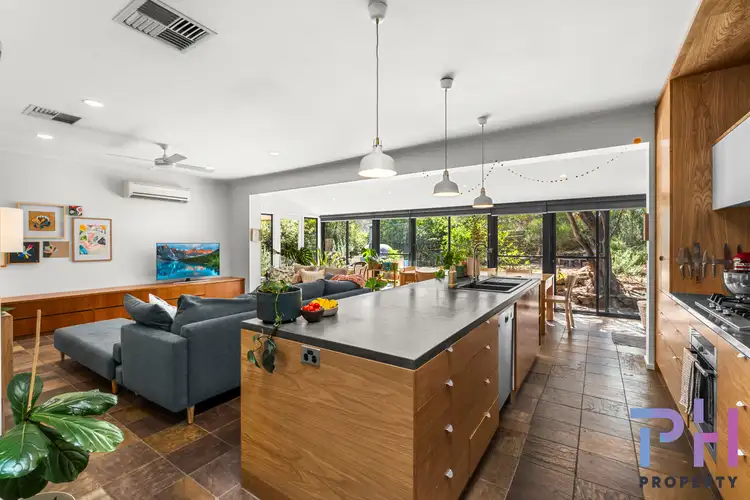 Fifth view of Homely house listing, 2 Nerang Court, Kennington VIC 3550