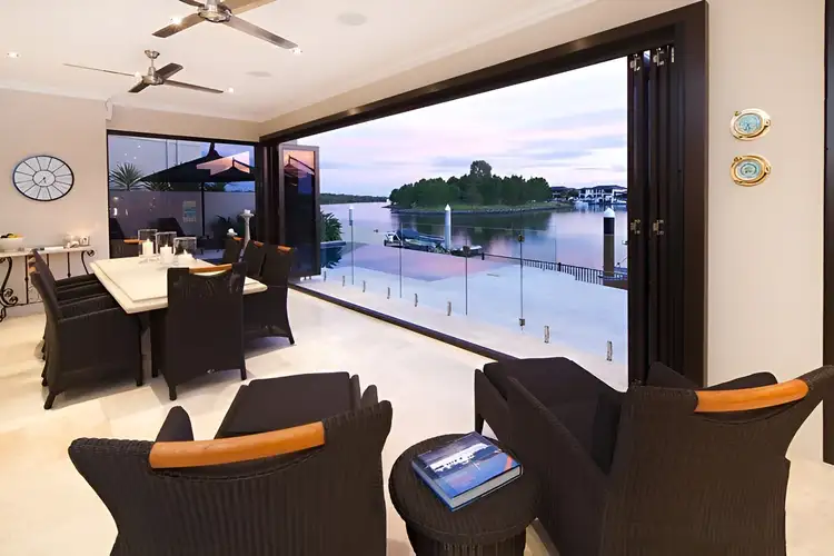 2126 The Circle, Hope Island QLD 4212