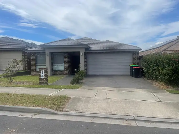 64 Alinta Promenade