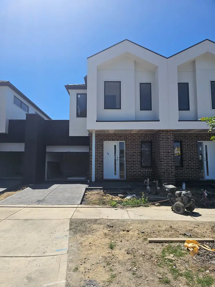 558 Brookfield Boulevard, Mickleham VIC 3064
