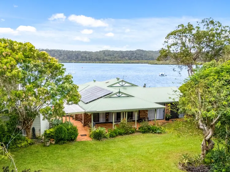 88-90 Canaipa Point Drive, Russell Island QLD 4184