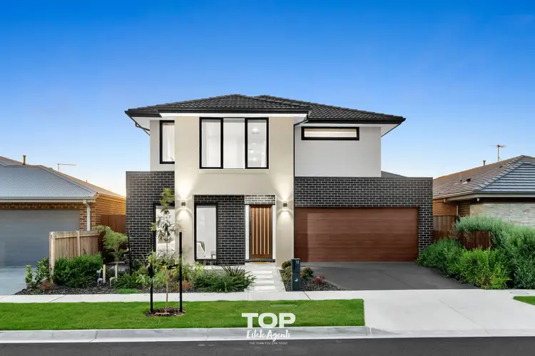 13 Sunlight Avenue, Clyde North VIC 3978