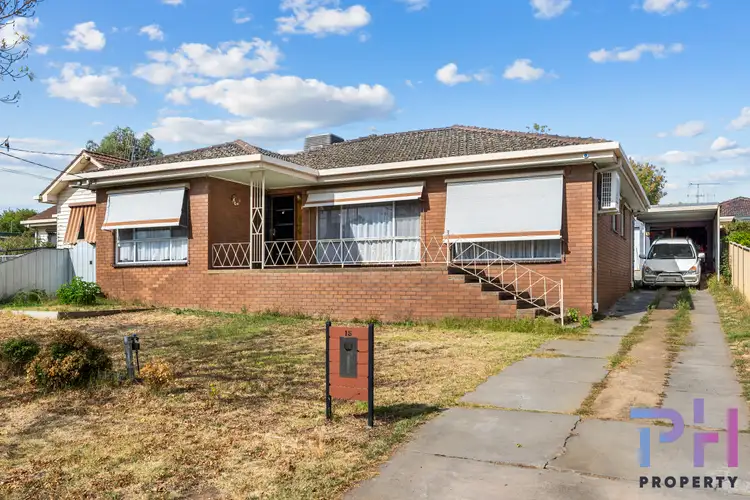 15 Benjamin Street, Kangaroo Flat VIC 3555