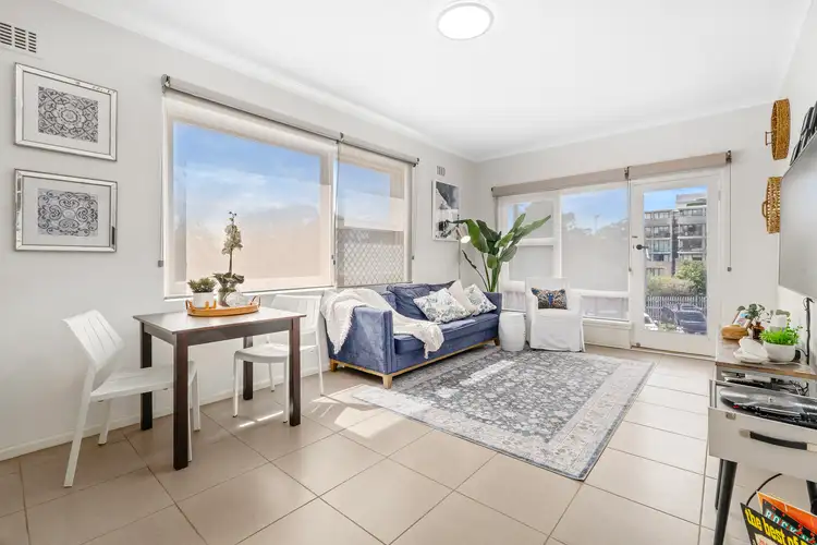 12 Oxley Avenue