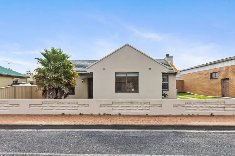 30 MEYLIN STREET, Port Macdonnell SA 5291