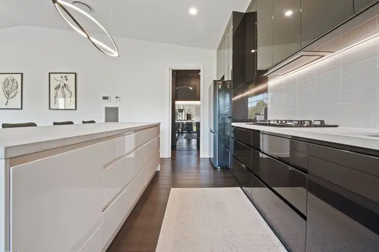 Fourth view of Homely house listing, 5 MCILLREE COURT, Wodonga VIC 3690