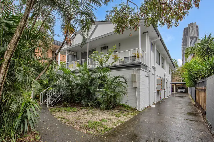 3/13 Darrambal Street, Surfers Paradise QLD 4217