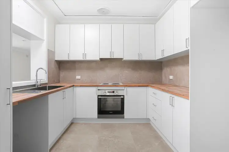 3 Donna Place, Miranda NSW 2228