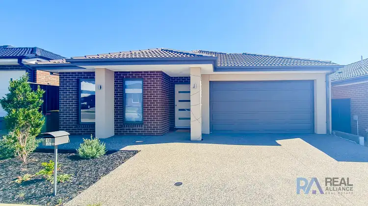 10 Faraya Road, Pakenham VIC 3810