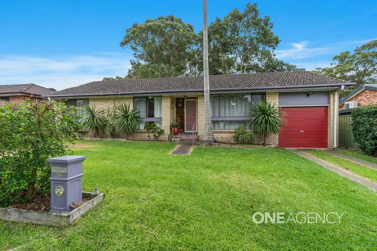 16 Clarke Avenue, North Nowra NSW 2541