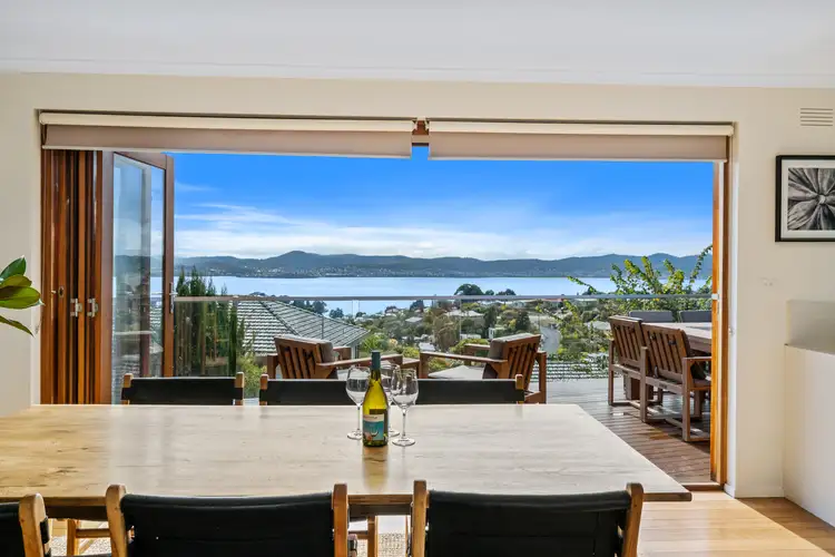 491 Churchill Avenue, Sandy Bay TAS 7005