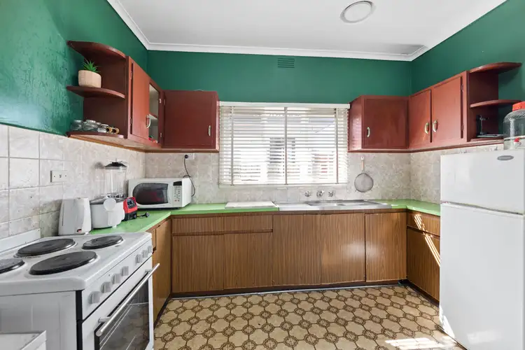 Fifth view of Homely house listing, 40 Erica Avenue, St Albans VIC 3021