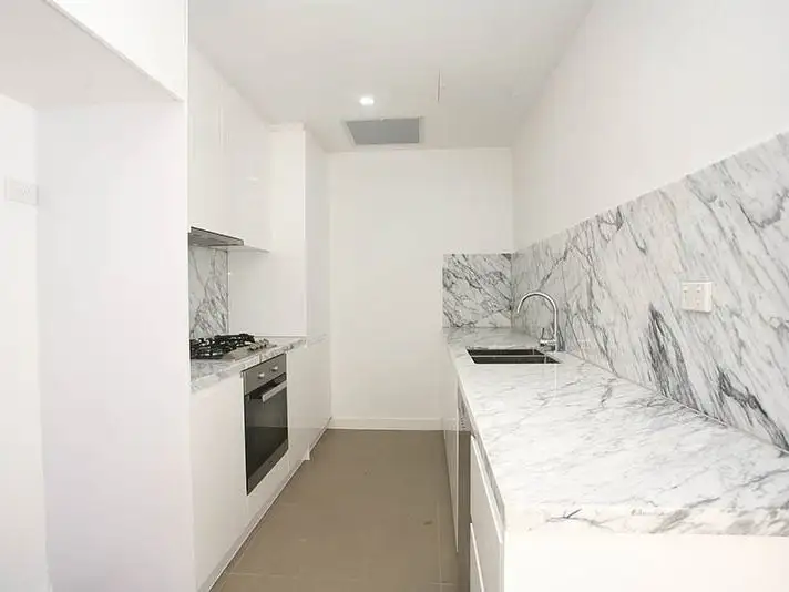 5-11 Meriton Street