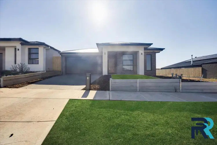 8 Fairview Street
