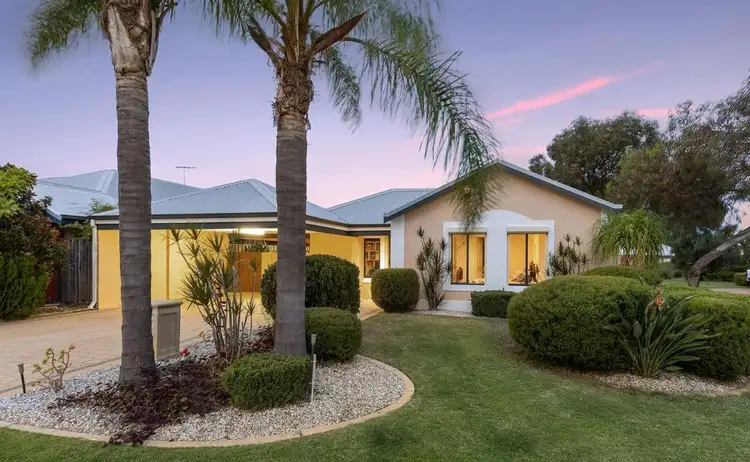 15 Kalyeeda Terrace, Ellenbrook WA 6069