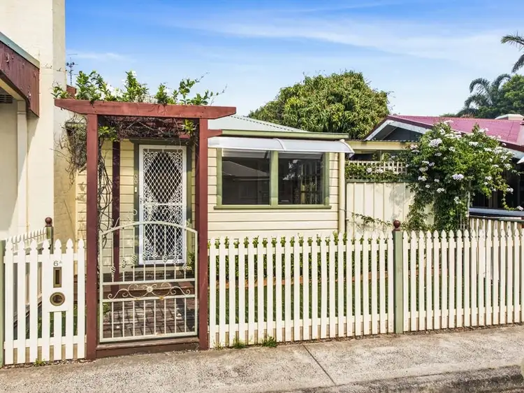 6 Davistown Road