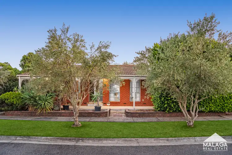 152 Roycroft Avenue, Mill Park VIC 3082
