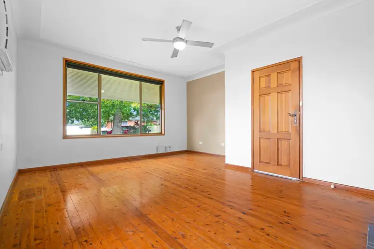 Second view of Homely house listing, 3 Gladys Crescent, Seven Hills NSW 2147