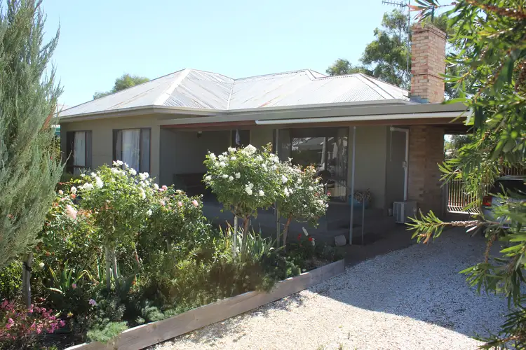 44 Leahy Street, Nhill VIC 3418