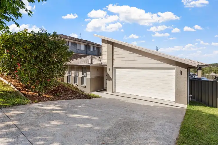 14 Medina Place, Cameron Park NSW 2285