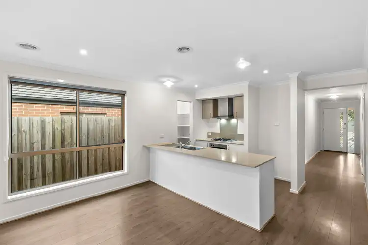 18 Chucklecreek Lane, Armstrong Creek VIC 3217