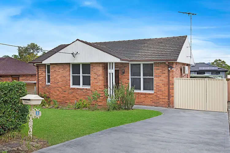 17 Alexander Street