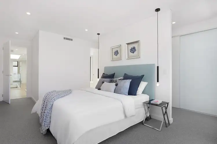 Fourth view of Homely semi-detached listing, 2/11 Reina Street, North Bondi NSW 2026