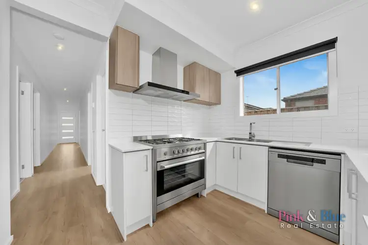 3 Ambrose Street, Rockbank VIC 3335