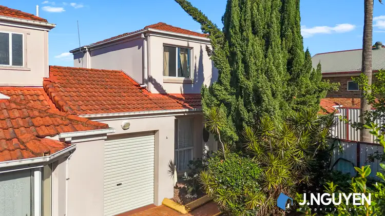 620-622 The Horsley Drive