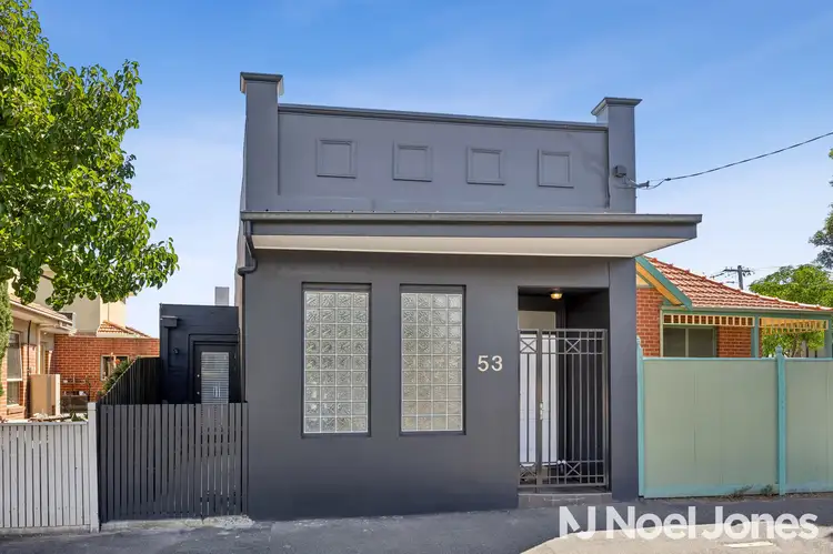 53 Nicholson Street