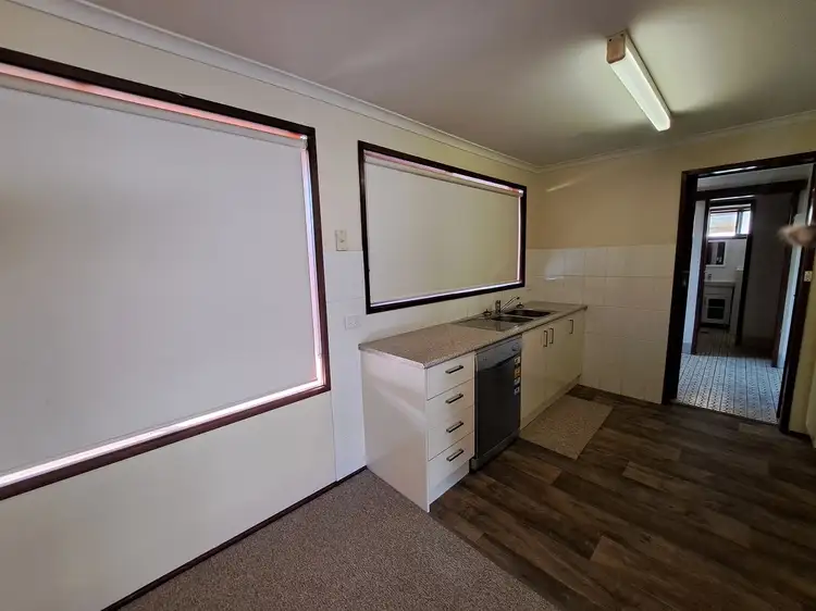 Fourth view of Homely unit listing, 2/486 Kotthoff Street, Lavington NSW 2641