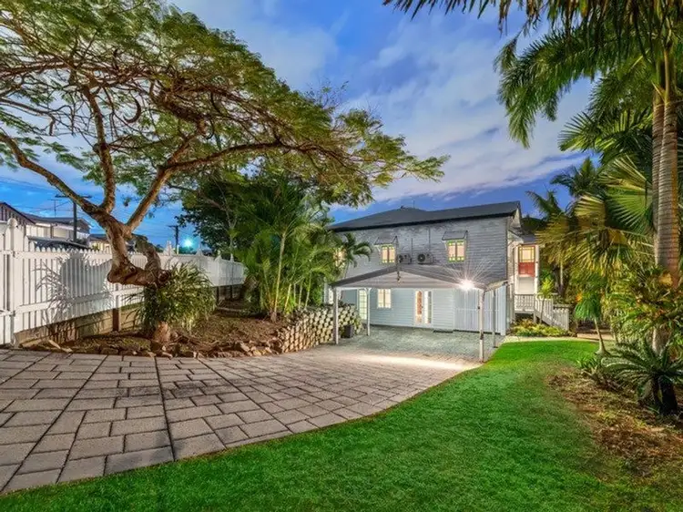 3D Dover Street, Hawthorne QLD 4171