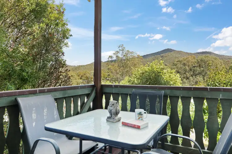 7 Goughs Crescent, Goughs Bay VIC 3723