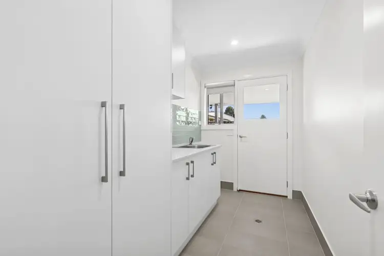 Sixth view of Homely townhouse listing, 1 Leonard Place, Crookwell NSW 2583