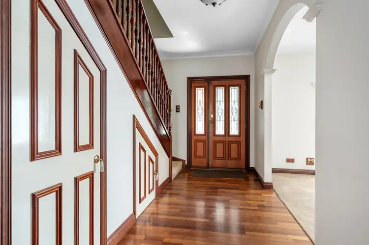 Sixth view of Homely house listing, 1 Erin Court, Boulder WA 6432