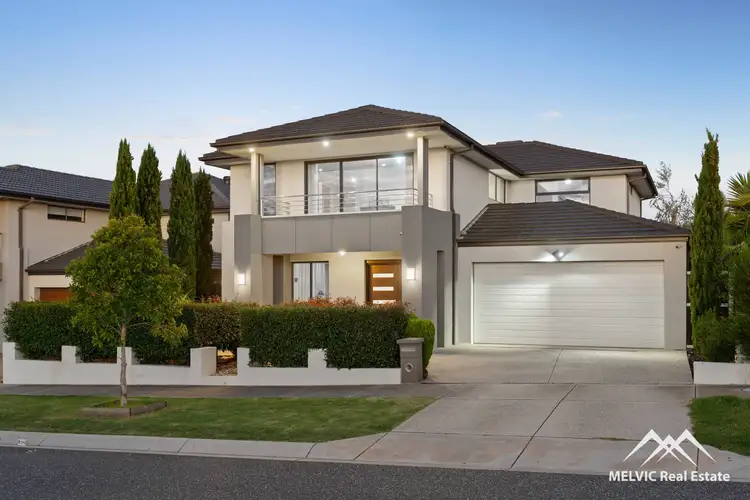 9 Kelton Avenue, Clyde North VIC 3978