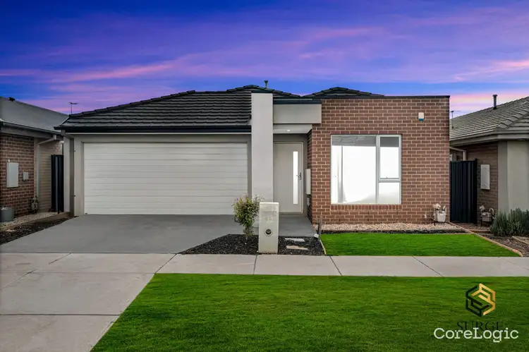 50 Adelong Boulevard, Cobblebank VIC 3338